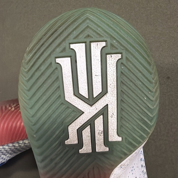 RARE‎ 11.5 Nike Kyrie 2 Doernbecher 2016 No Box CLEAN!! main image 10